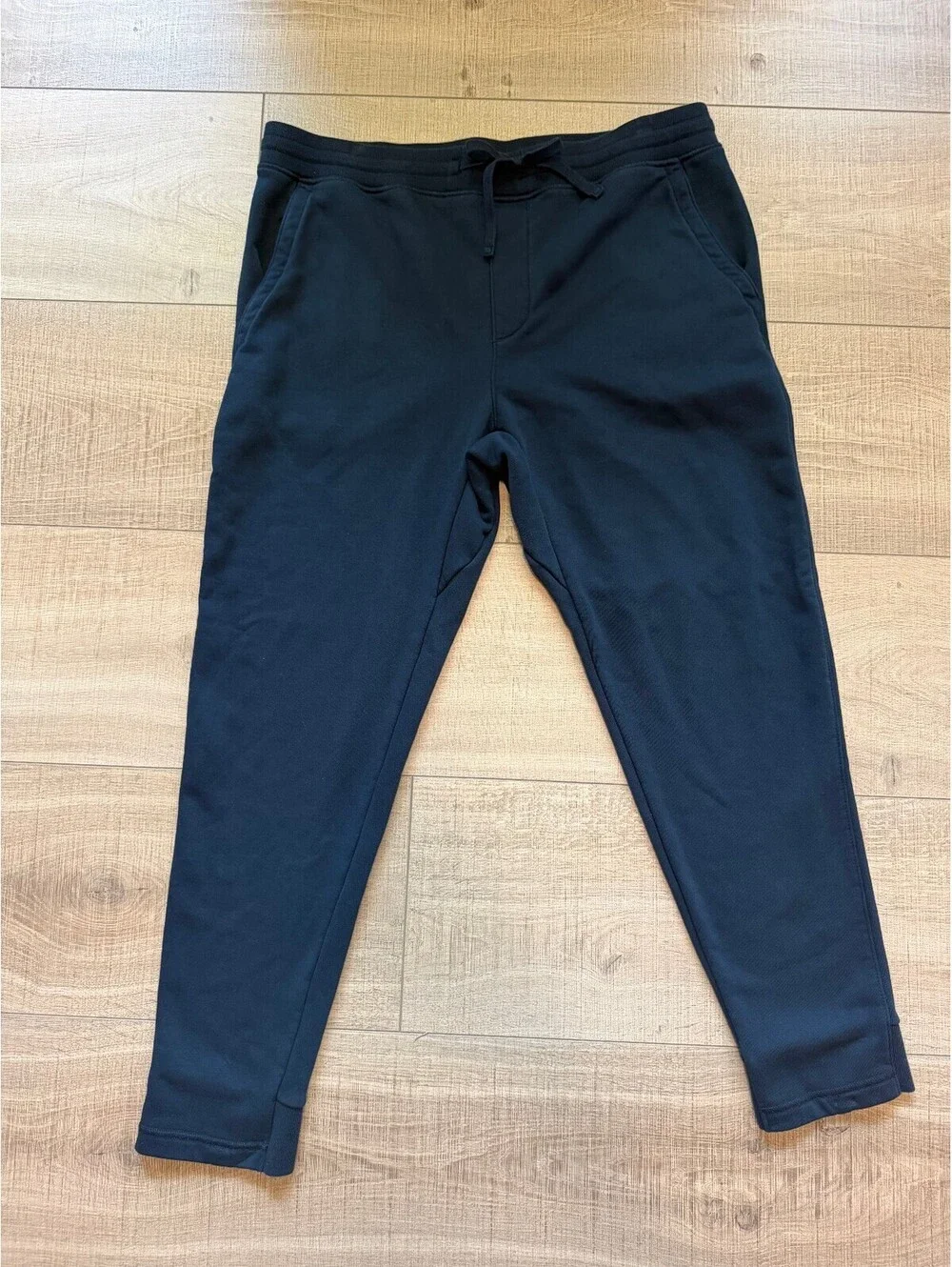Banana Republic Navy Blue Sweatpants / Joggers – Men’s Large